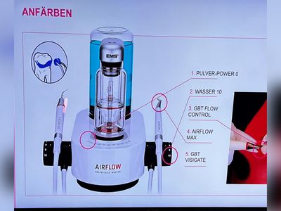 Praxisteam DentBlanc bei der Fortbildung zur Guided Biofilm Therapy (Bild 6)